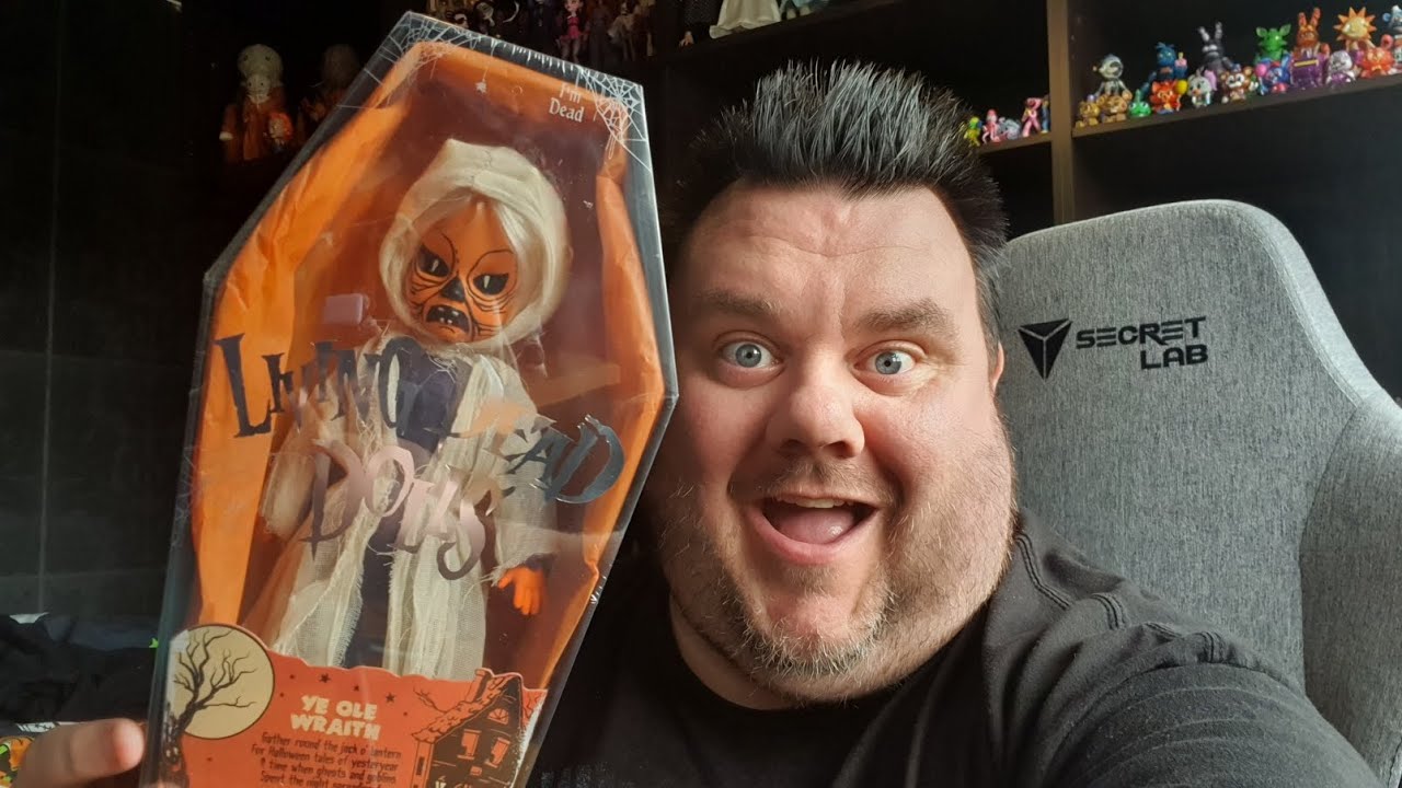 Living Dead Dolls Ye Ole Wraith Unboxing - YouTube 