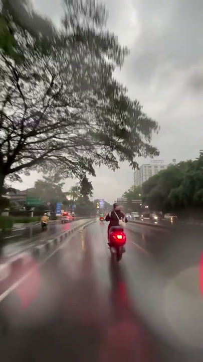 vibes bandung ketika hujan ⛈️ #bandung #bandungvibes #hujan #fyp