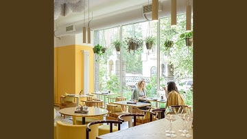 Pulsating Backdrops for Autumn