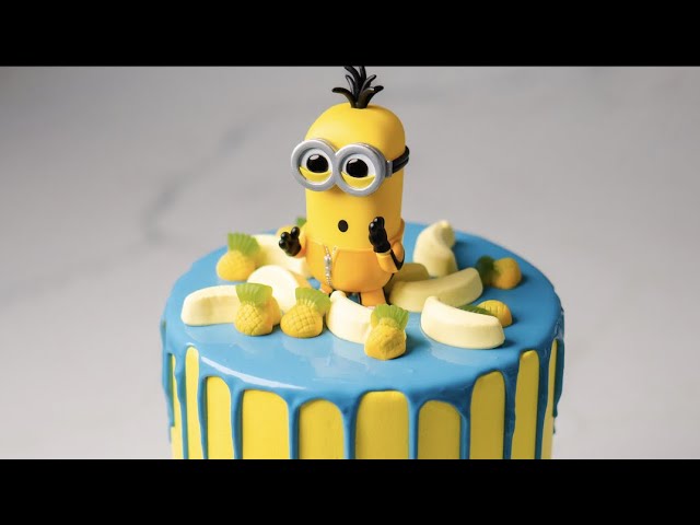 How to Make a Simple Minions Cake - YouTube