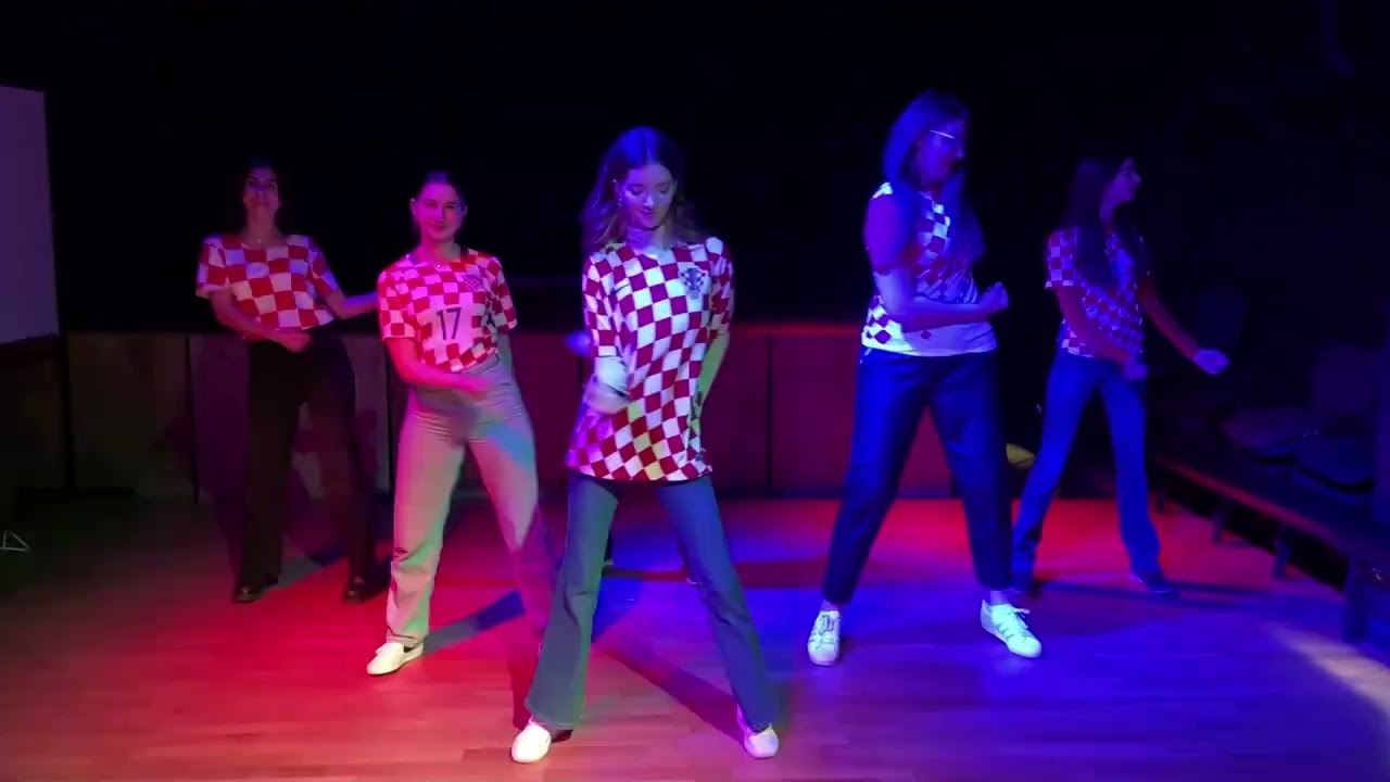 Plesna skupina XVI. gimnazije - navijačka pjesma