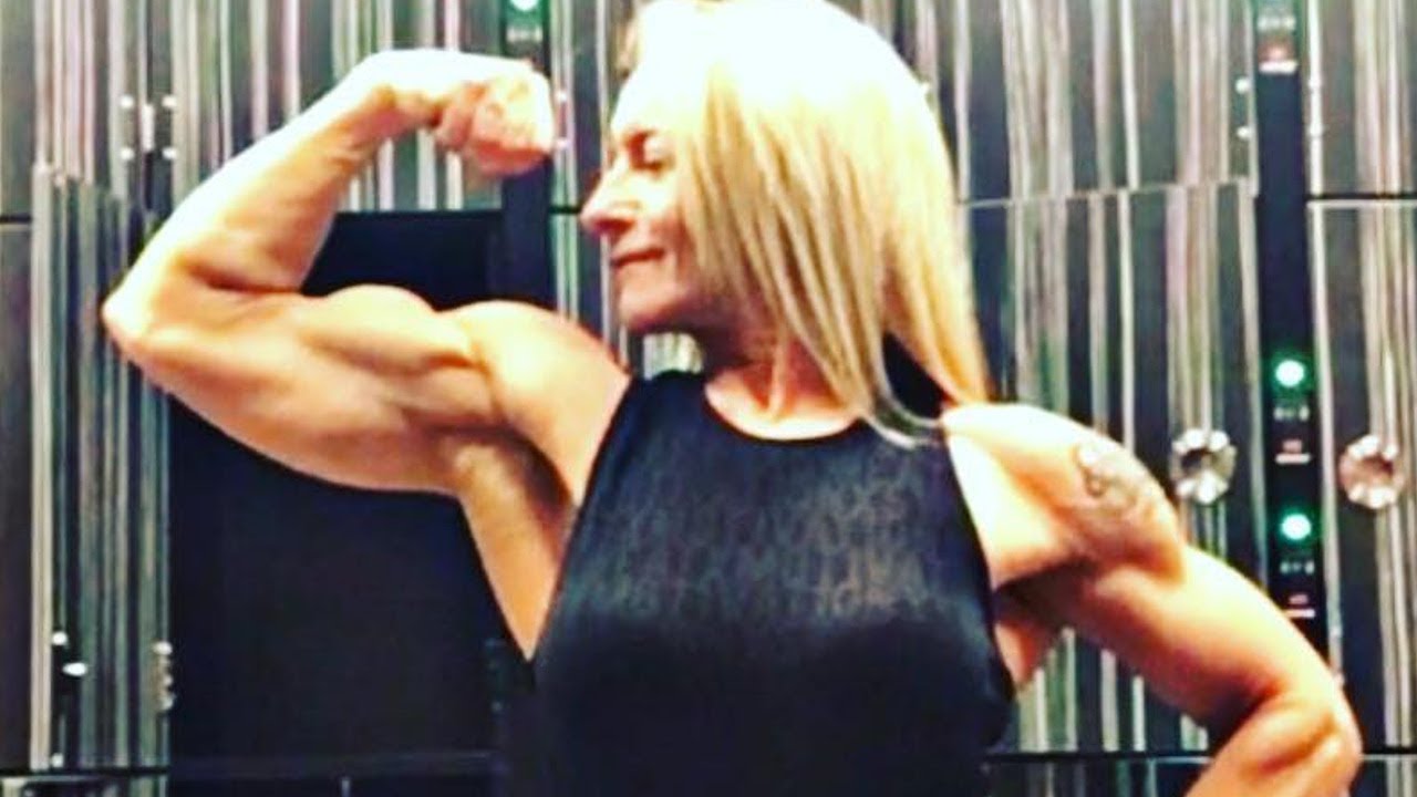 46 years young muscle woman Susana Rubio Hernandez YouTube