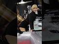 【東京オートサロン2026】金髪ショートヘアが似合ってる美女コンパニオン