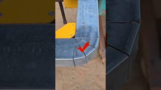 Revealing the welder's secret on how to manually bend a square tube at 90 degrees