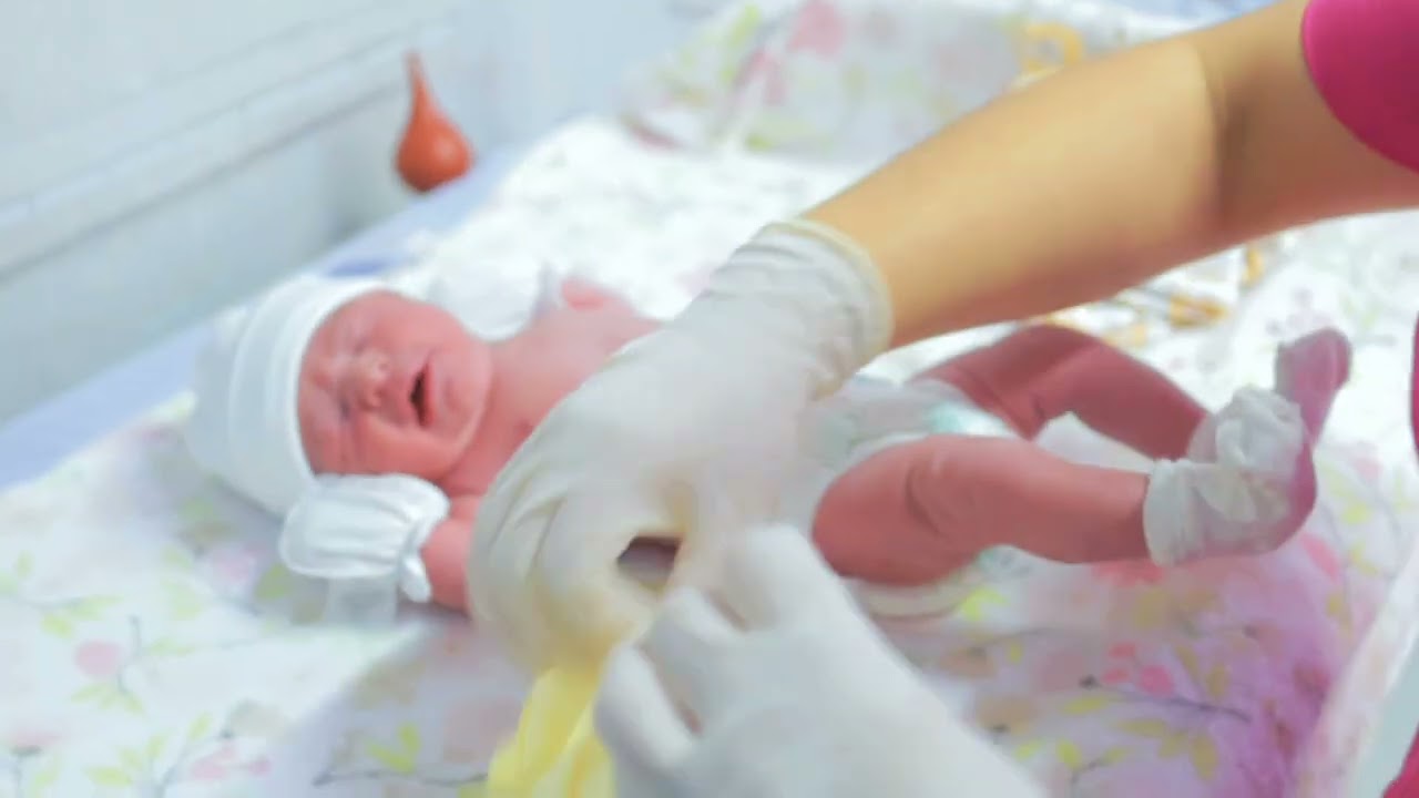 Emma Carolina, la llegada