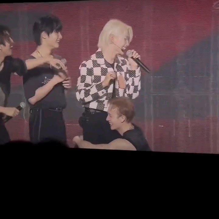 Download lagu Han and Felix trying to hit Limbo’s high note