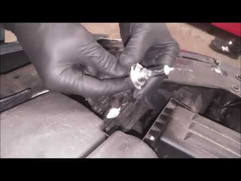 2015 VW Jetta mk6 low beam headlight bulb change