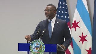 Mayor Johnson defends corporate head tax proposal for Chicago's budget Content