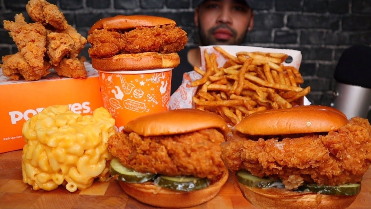 (ASMR NO TALKING) GHOST PEPPER CHICKEN SANDWICH, CLASSIC CHICKEN