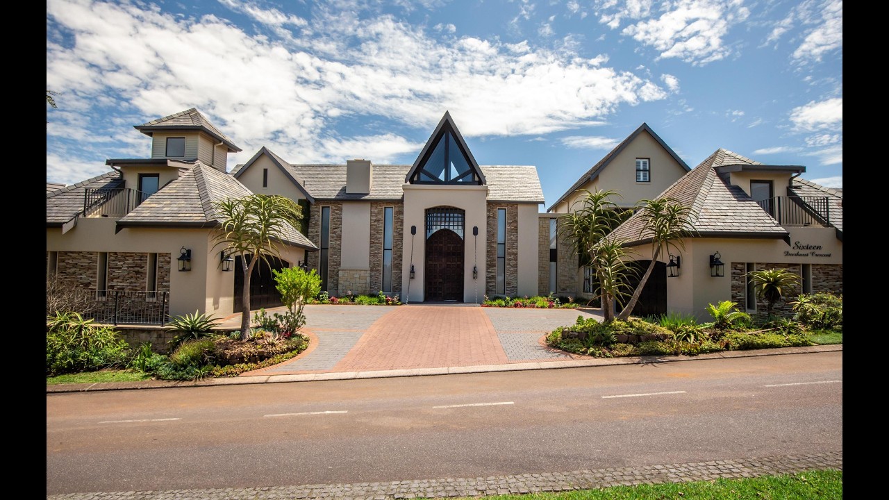 Cotswold Downs Estate