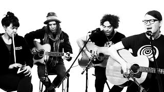 The Dandy Warhols perform 'STYGGO' chords