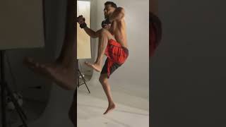محمد رمضان يلعب ملاكمة