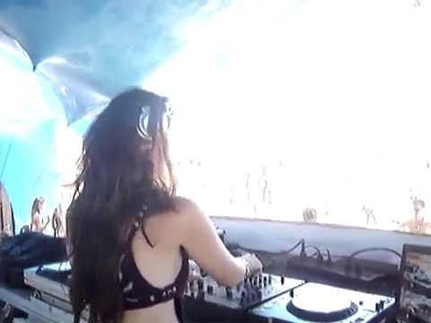 Dj Thatha - Universo Paralello Festival - Brasil 2008/2009