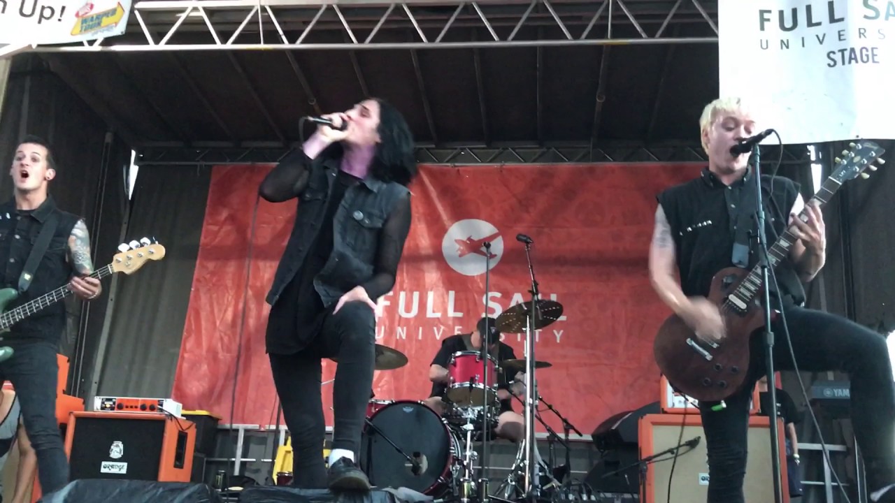 Black Mass by Creeper (Vans Warped Tour 2017 Camden, NJ) YouTube