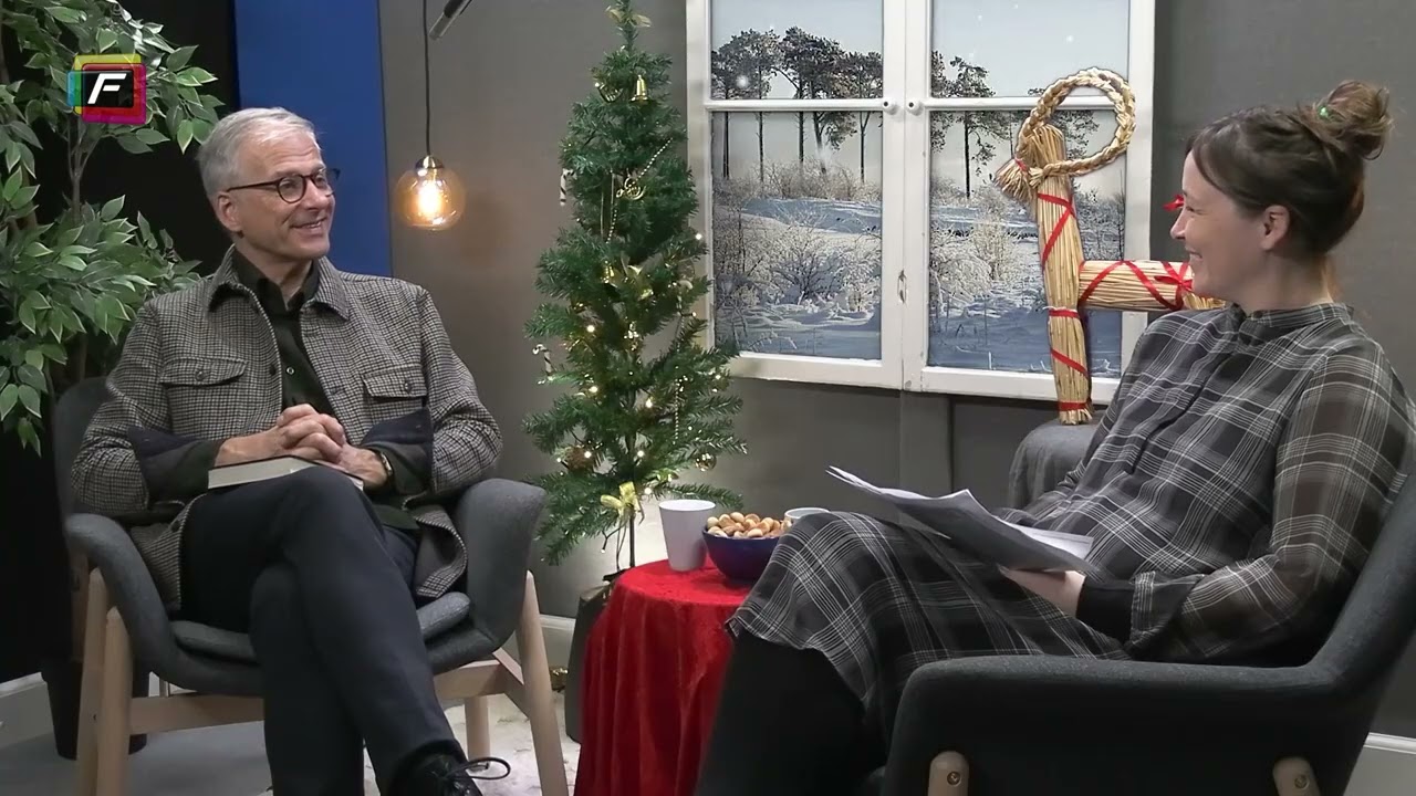 Sognepræst Michael Brautsch oplæser juleevangeliet