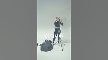 Assemble a Professional Lighting Kit with Softbox in Under 2 Minutes!