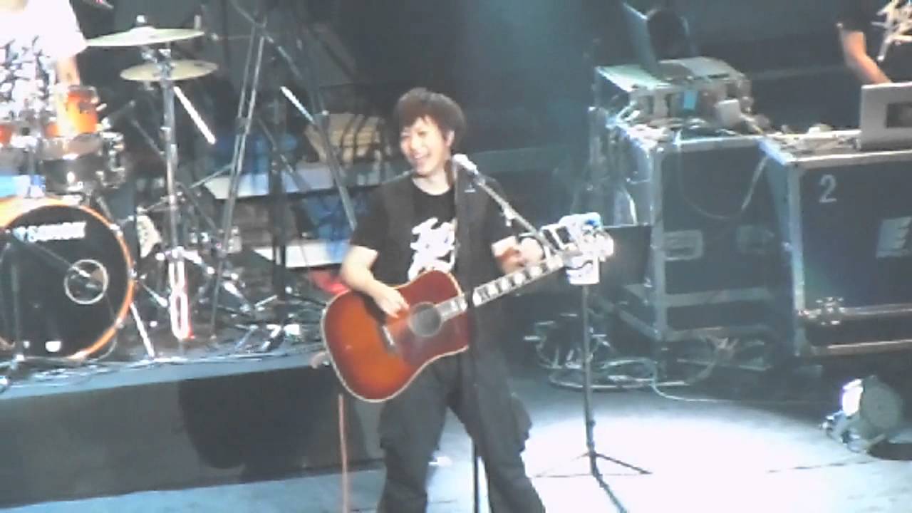 五月天 - 憨人 + Talking (香港演唱會2011)