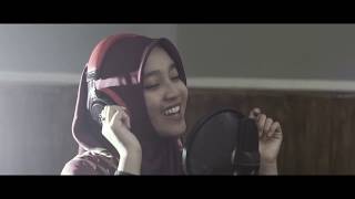 Miniatura de "Hatiku Indonesia - Yovie Widianto || Assalova (cover)"