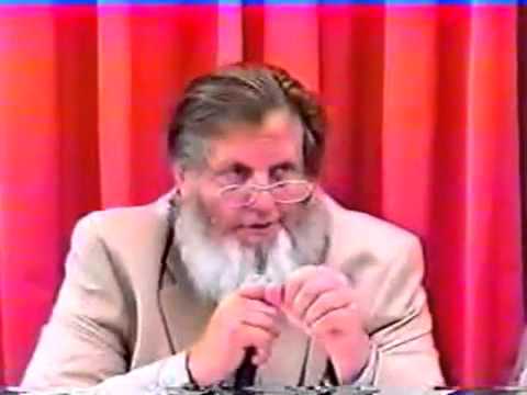 One hundred and thirty-five people entered Islam "with the preacher Yusuf Estes