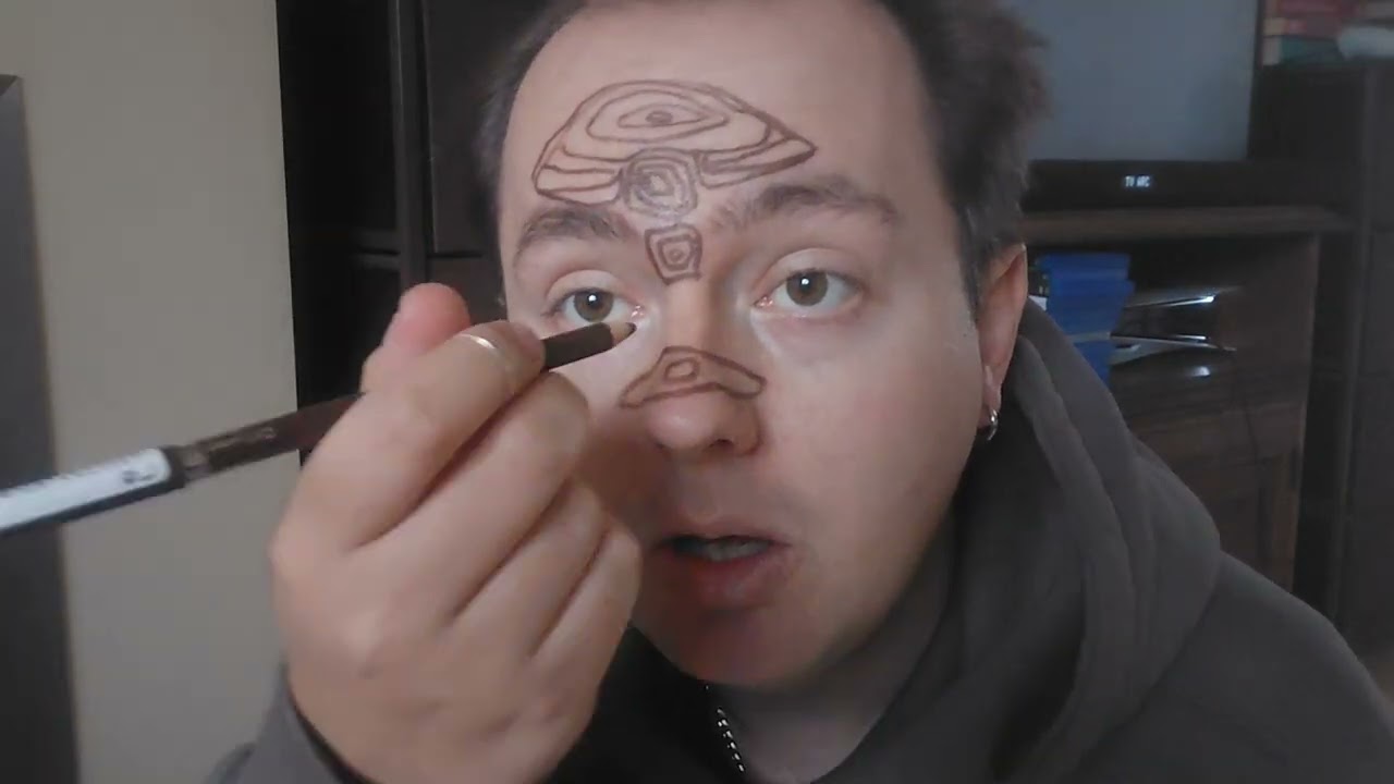 eusexua make up look (fka twigs)