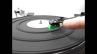 Realistic LAB-440 direct drive turntable test.