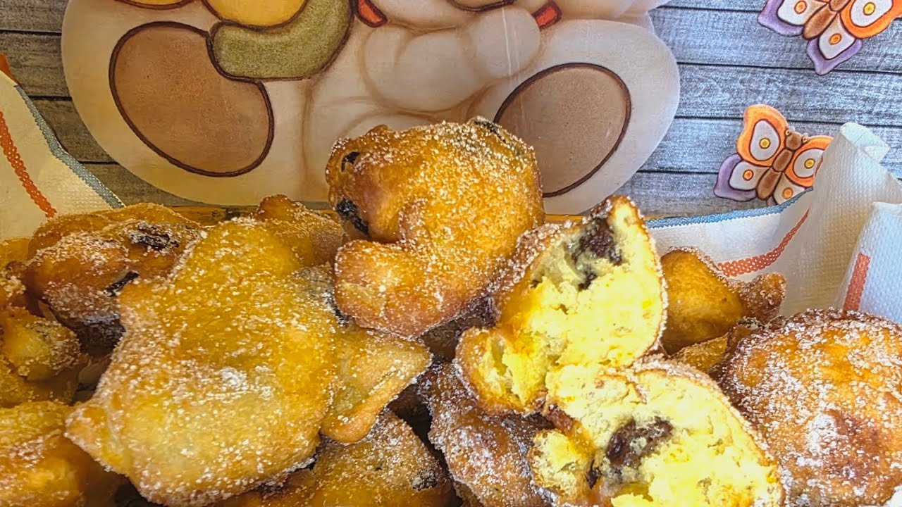 Frittelle all'arancia con uvetta passa. 