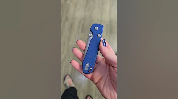 Vosteed Raccoon in blue #knifereview #edc #edcknife #knivesout #raccoon