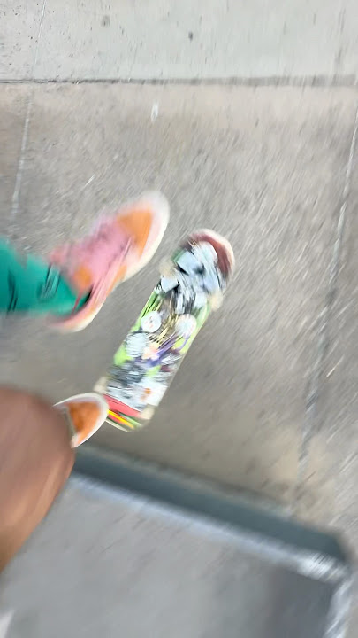 🛹👀…Instagram - @rezas #nike #nikesb #sandiego #pov #skate #carlsbad #kickflip #manual #360flip
