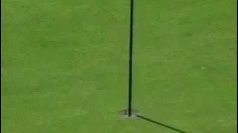 American - Fuzzy Zoeller, Amazing Golf Shot