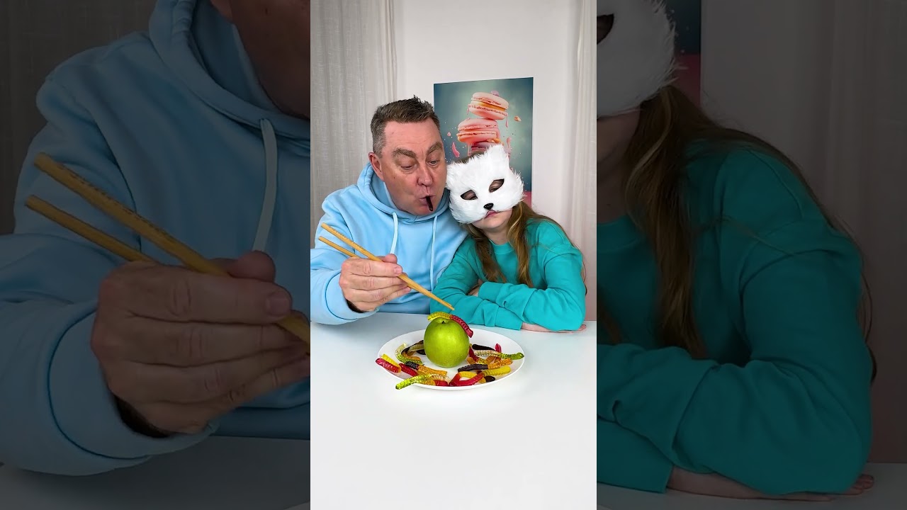 Wow 😼🍬🤣 Cute Kitten 