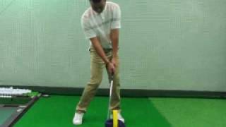 ゴルフ練習器具インパクトバッグの使い方説明 １