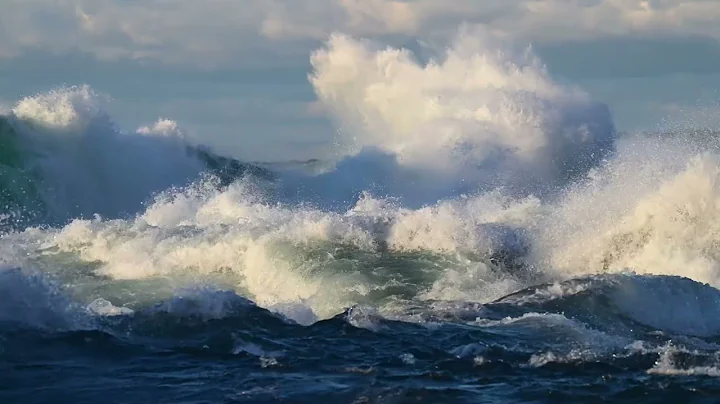 Waves on Lake Superior