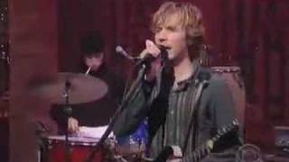 Beck plays Black Tambourine on David Letterman