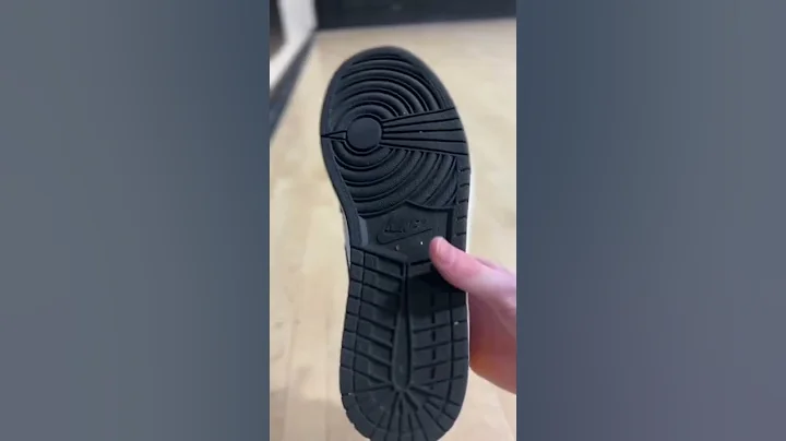 CAN YOU STILL PLAY BASKETBALL IN THE AIR JORDAN 1? 🤔🏀