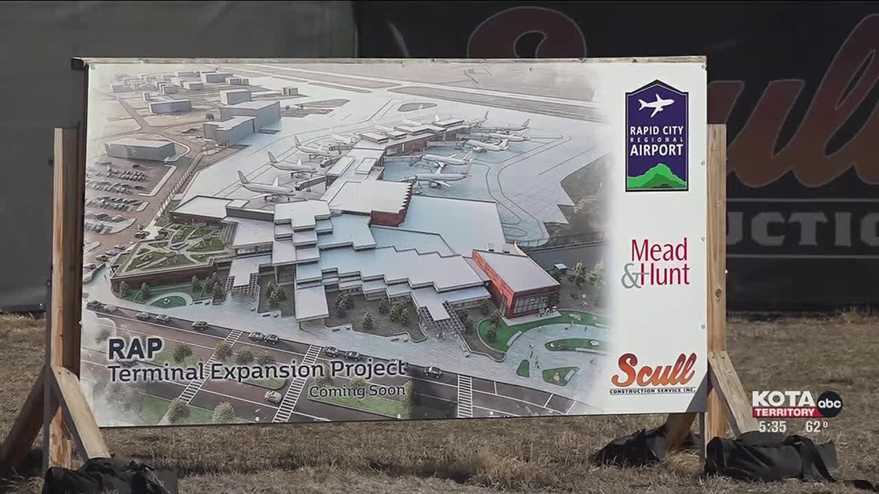 Bill to help fund state airport terminal expansions dies in State House