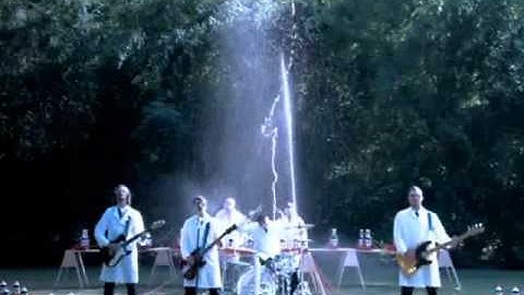 Weezer (Automatic Static "Hey Now")