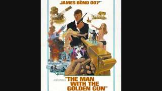 Video thumbnail of "The Man With The Golden Gun Lulu"