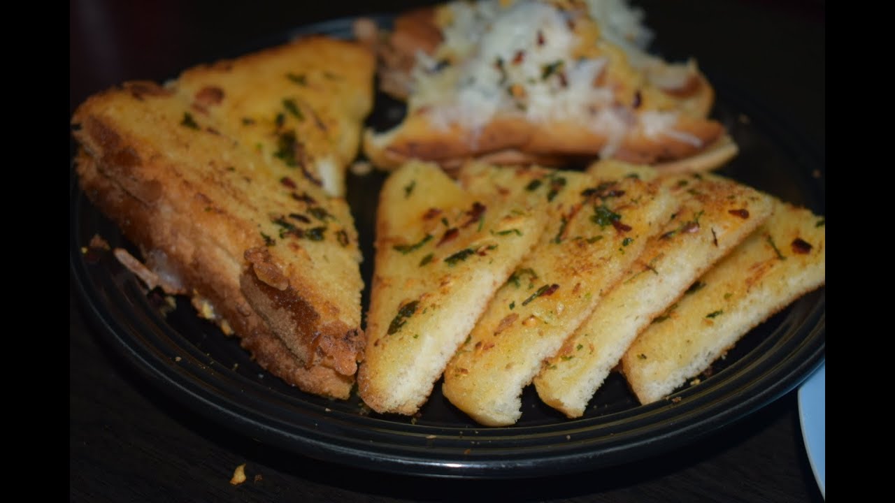 how-to-make-garlic-bread-at-home-garlic-cheesy-bread-slice-easy