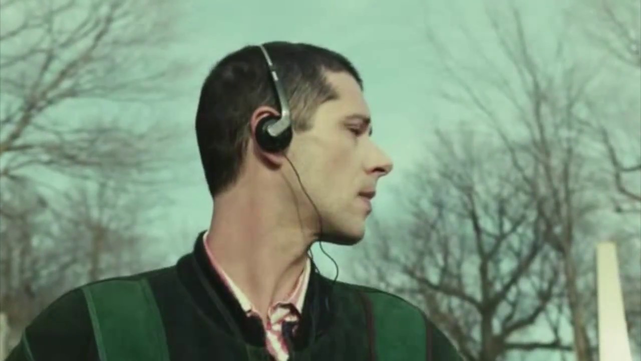 Soviet Soviet -  Star (Sub. Español)