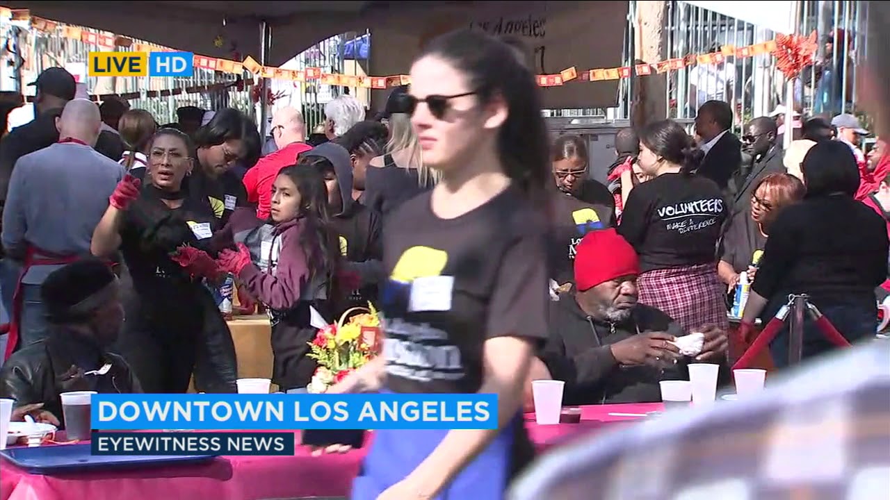 abc7 breaking news LA Mission feeds homeless with warm Thanksgiving meals | ABC7