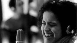 Primeiro Mundo_Aline Frazão