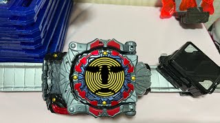 蛮野天十郎が仮面ライダードレッドに変身！？