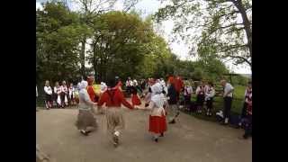 LES POLLETAIS A DITCHLING - QUELQUES DANSES A OLDLANDS MILL JUIN 2013/1