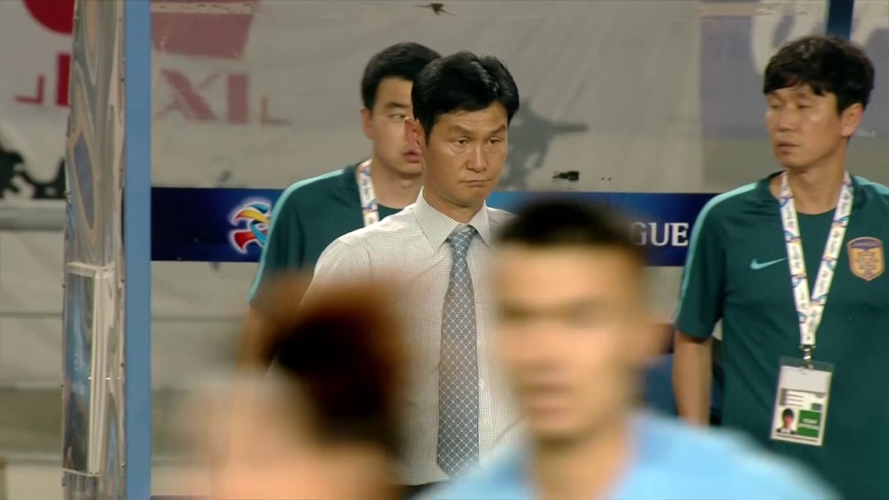 Hong Jeong-ho pulls one back for Jiangsu FC!