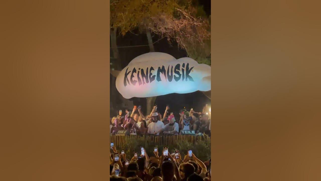 Keinemusik playing (Dos amis- contesto )in Ibiza 2024 #keinemusik #afrohouse #summer #island #boat Keinemusik playing (Dos amis- contesto )in Ibiza 2024 #keinemusik #afrohouse #summer #island #boat