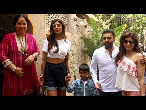 Shilpa Shetty Family Arrive At Juhu For Sunday Lunch camera iphone 8 plus apk