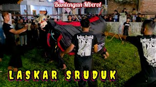 Mberot Ontran Ontran Di Luar Kalangan - Bantengan LASKAR SRUDUK Live Gang Tatto Kemantren Jabung