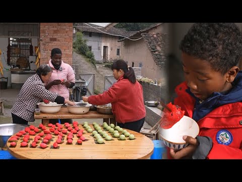 In China, making Qingming cakes for Qingming Festival is a custom. We made two kinds of cakes!