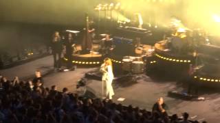 Florence and the machine - Queen of peace @ Nuits de Fourvière - 05/07/2015 HD