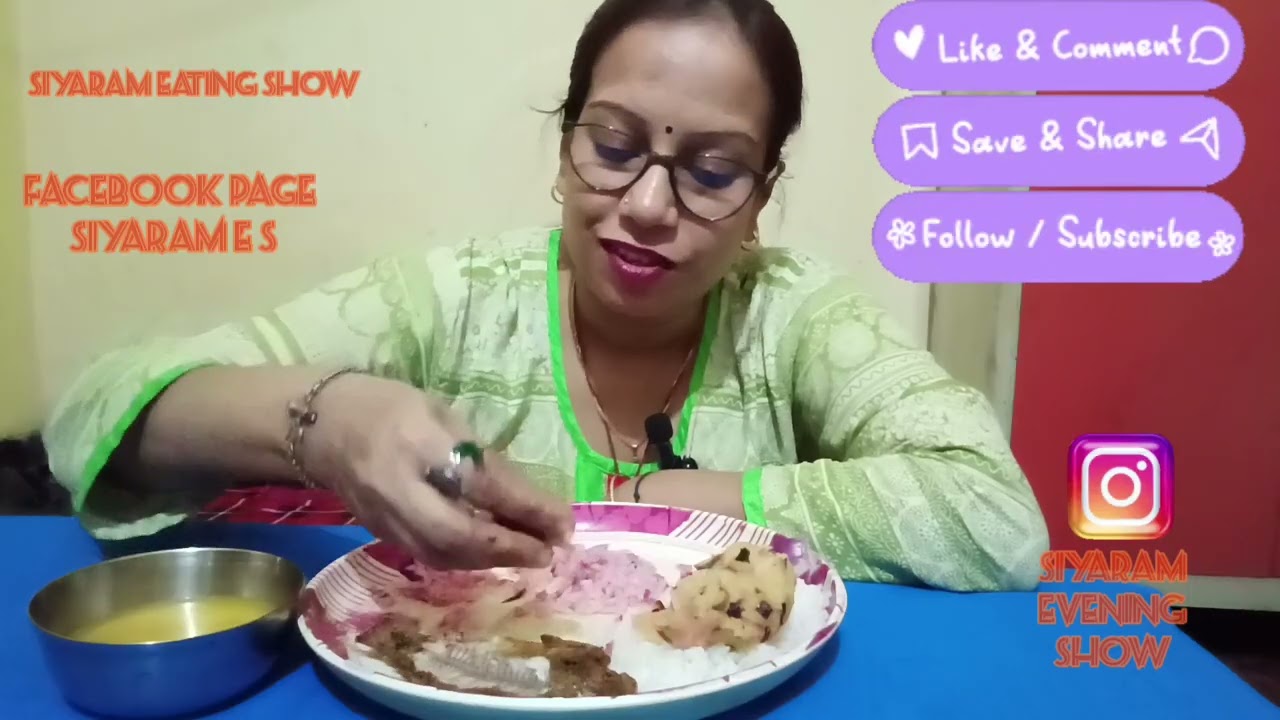 গরম ভাত মসুরের ডাল লাল শাক ভাজা আলু ভর্তা মাছ ভাজা আর পেঁয়াজ